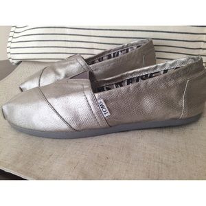 *NEW* Silver Toms Rubber Sole