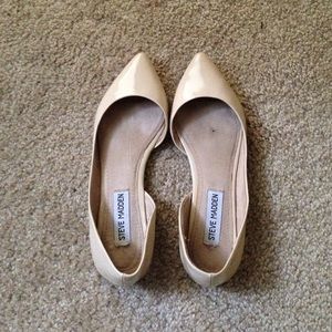 Steve Madden Nude Flats