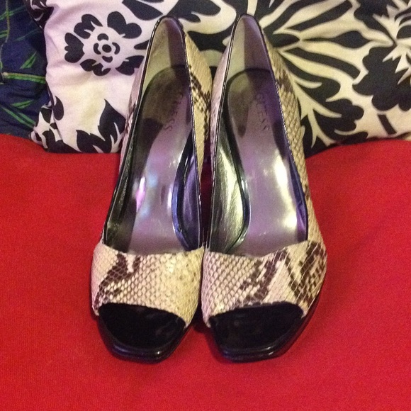 Guess heels love them super comfy