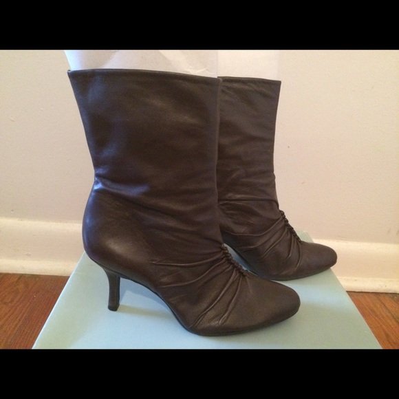 Gianni Bini Wynona Brown Leather Ruches Boot 8