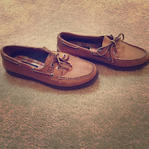 Sperry Topsider size 9
