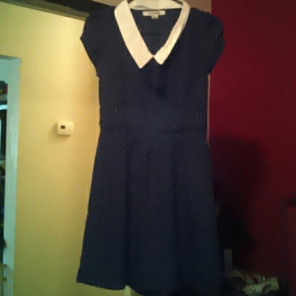 Polka Dot Dress w/ Collar and Bow - Picture 1 of 3