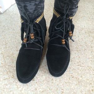 Black moccasin booties