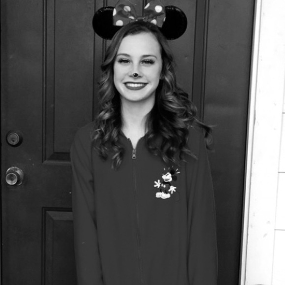 Meet your Posher, Samantha - Picture 1 of 1