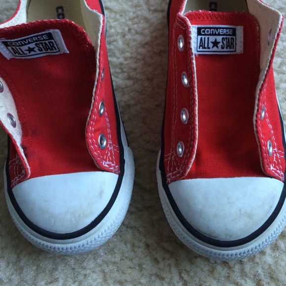 ⤵️ SALE ⤵️ 2 pair Preschool Converse - Picture 2 of 4