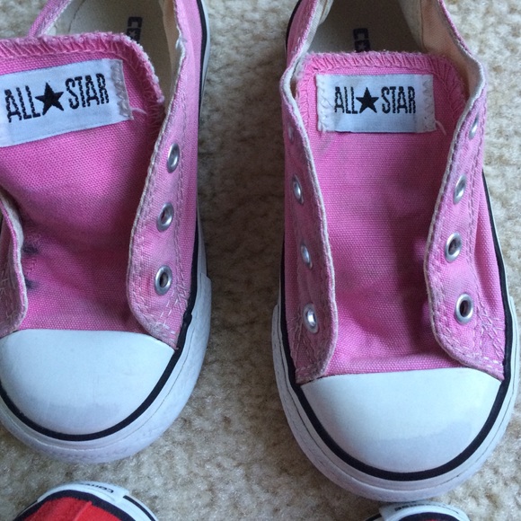 ⤵️ SALE ⤵️ 2 pair Preschool Converse - Picture 3 of 4