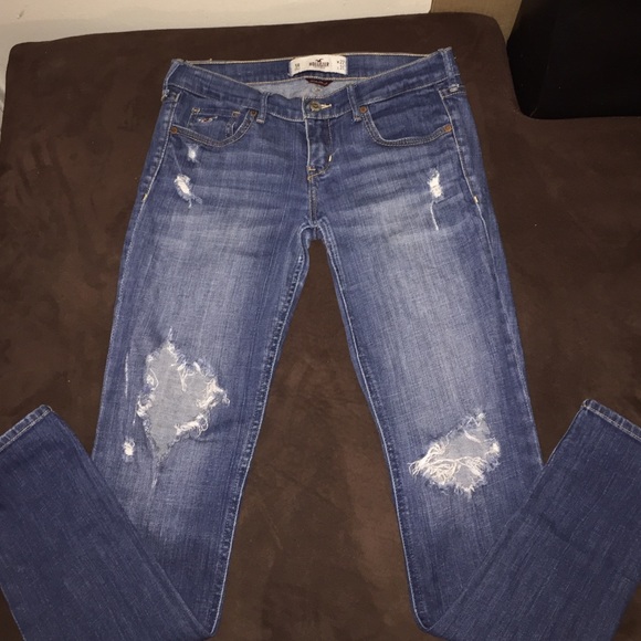 Hollister juniors jeans