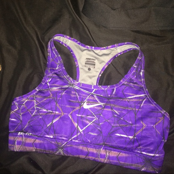 Nike dri-fit sports bra