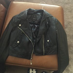 guess cropped moto leather jacket