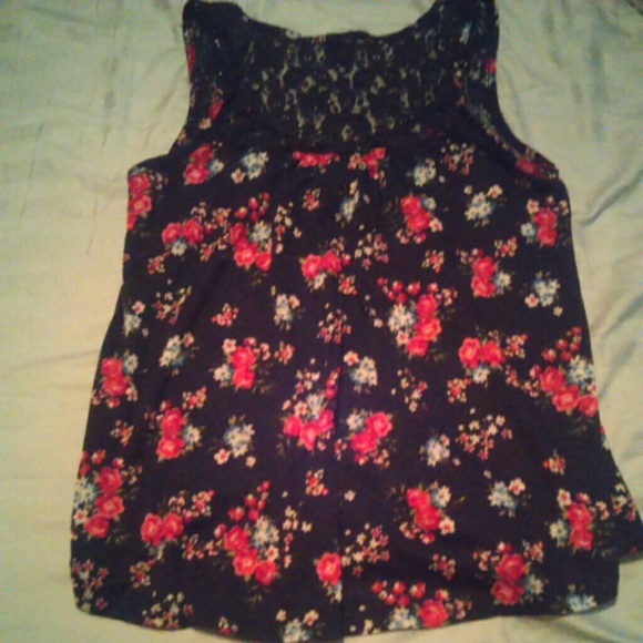 Flower Tank Top w/ Lace Half Back - Picture 2 of 3