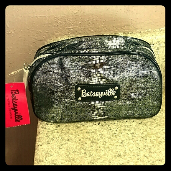 Besty Johnson Bestyville cosmetic bag **Sale**