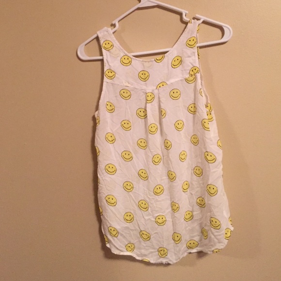 Pacsun smiley shirt - Picture 2 of 2