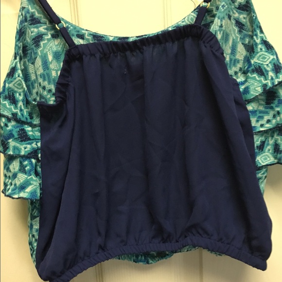 Tribal print crop top - Picture 2 of 4