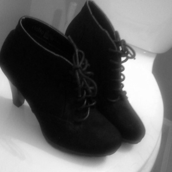 Black lace up heels