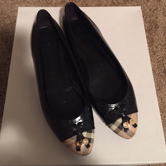 Burberry Flats