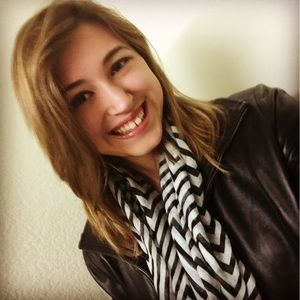 Meet your Posher, Ashley