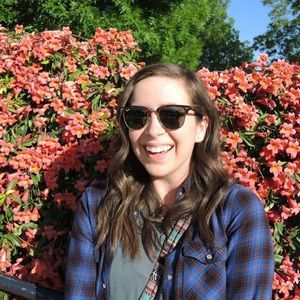 Meet your Posher, Christina