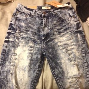 Acid wash,High waisted Jeans!