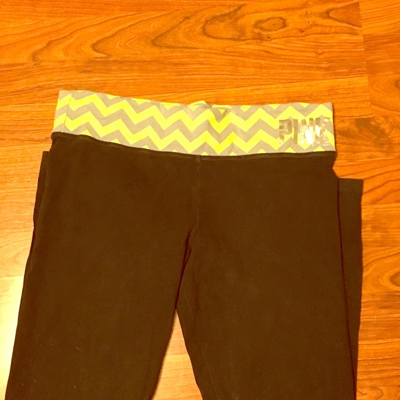 Victoria secret yoga pants Large