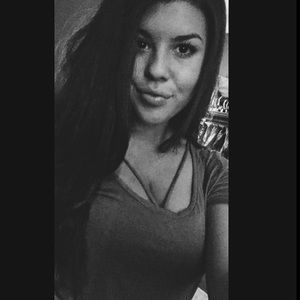 Meet your Posher, Mia