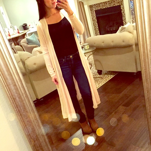 Tops - Apricot Overlay