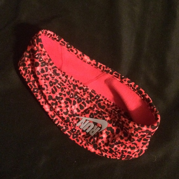 Nike dri-fit headband