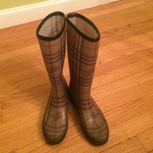 Burberry rain boots