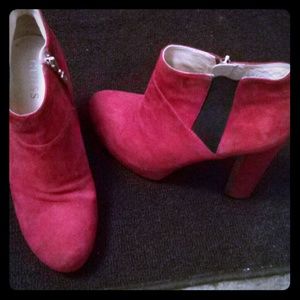 Slightly chunky Heels