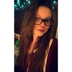 Meet your Posher, Natalie