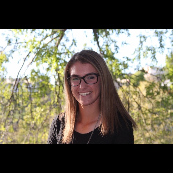 Meet your Posher, Taylor