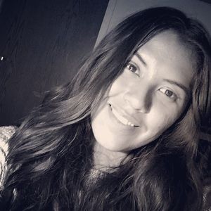 Meet your Posher, Andrea