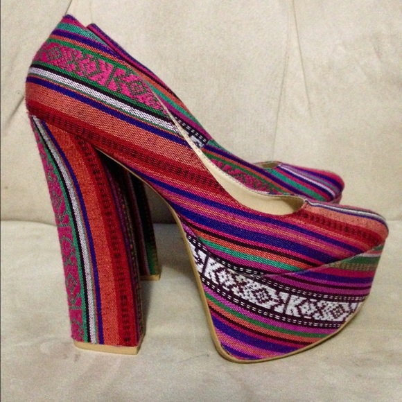 💜Talk Of The City Hemp Braided Pumps!!