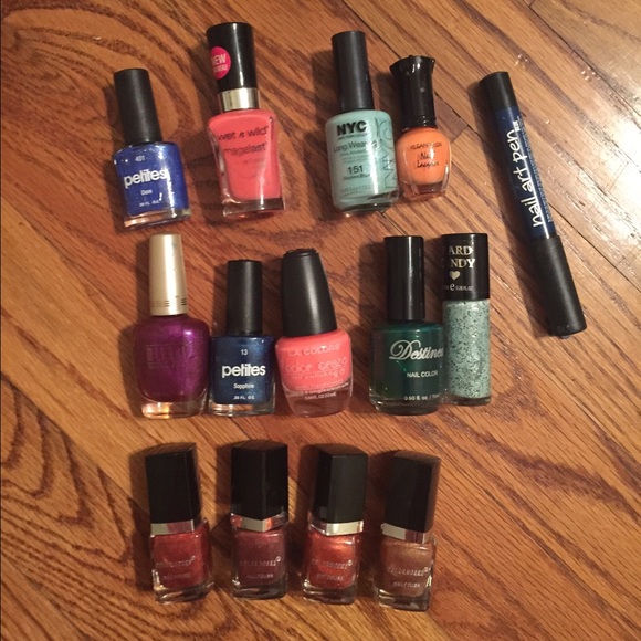 Nail polish bundle