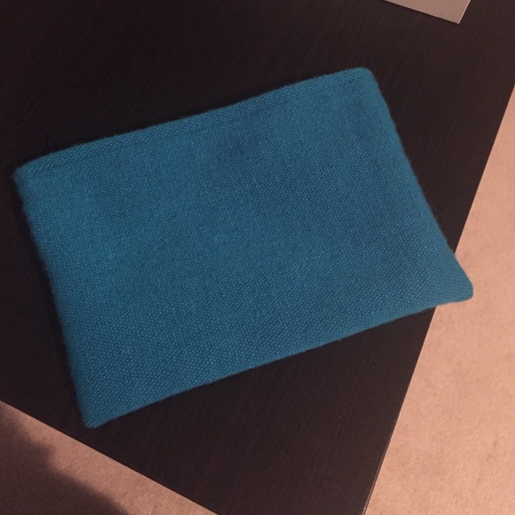 BABY ALPACA 100% HANDMADE Cosmetic bag - Picture 3 of 4