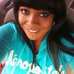 Meet your Posher, Ebony