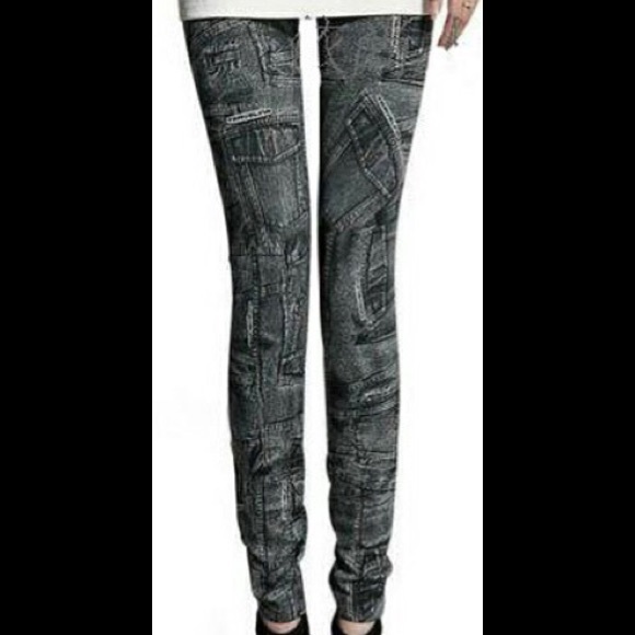 Patch Pocket Leggings