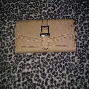 Nine west wallet