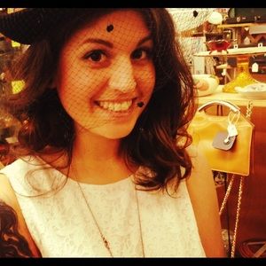 Meet your Posher, Ally