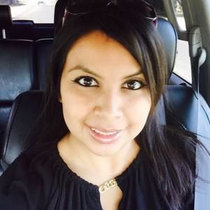 Meet your Posher, Yolanda