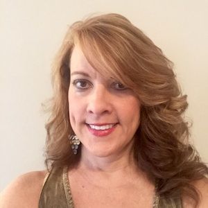 Meet your Posher, Charlotte