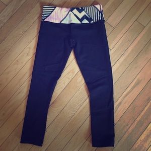lululemon cropped leggings, size 6