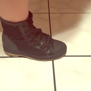 Sketchers combat boots