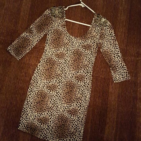 Half sleeve dress
