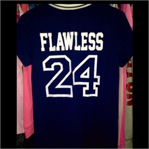 Flawless Baseball Tee 🙋.. literally