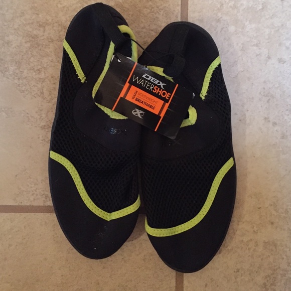 Water shoes