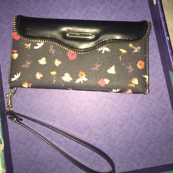 Case mate Rebecca Mjnkoff Folio Wristlet