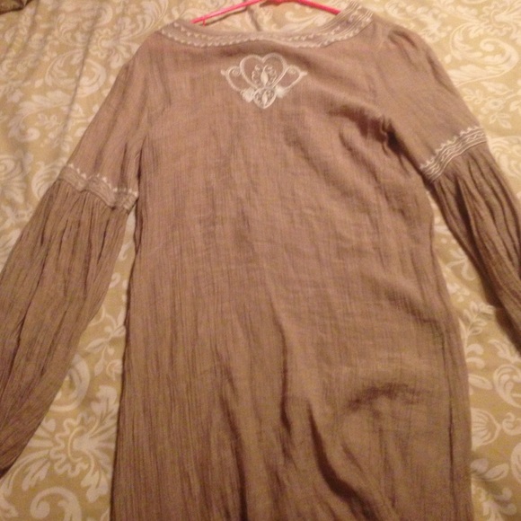 Esley dress - Picture 2 of 3