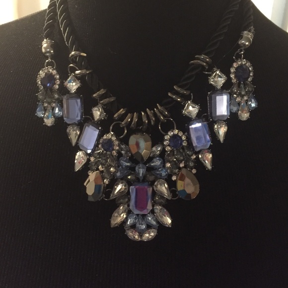Gorgeous blue and black necklace