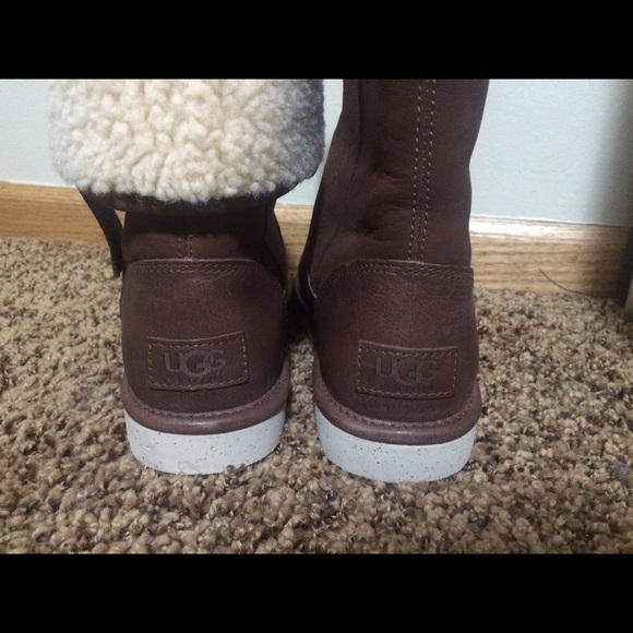 🚫SOLD🚫UGG NWB Malindi Boots - Picture 3 of 4