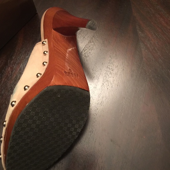 Gucci sling back clogs with tassels and gold studs - Picture 3 of 4